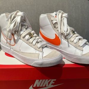 Blazer Mid 77 SE "First Use" sneakers. As good as new. With original box!!!